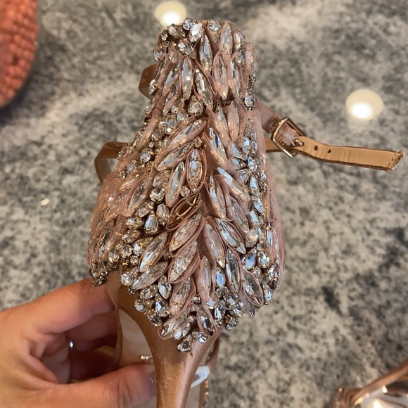 Badgley Mischka jeweled wedding heels - Picture 3 of 8